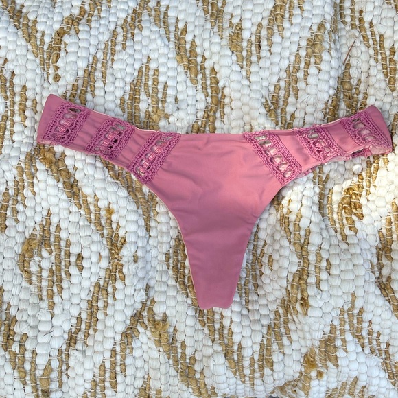 SOLD | Acacia Swimwear | Andy Top & Bottom L | 💕 - Picture 7 of 9